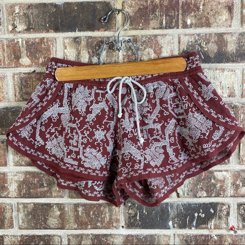 UO Ecote Burnt Orange White Knit Embroidered Overlap Shorts W Drawstring  Sz Sm